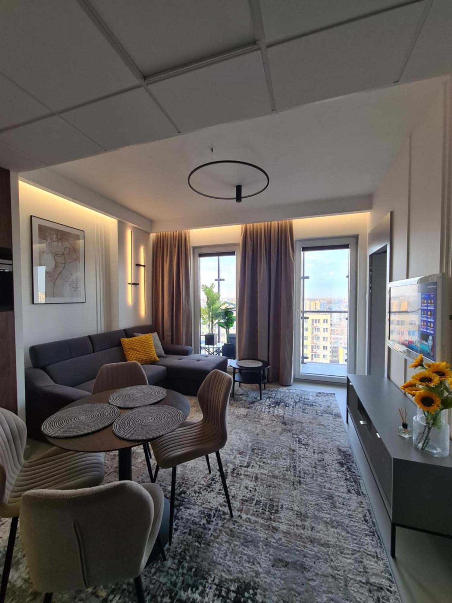 Luksusowy Apartament Bliska Wola Saba Varşovia Exterior foto