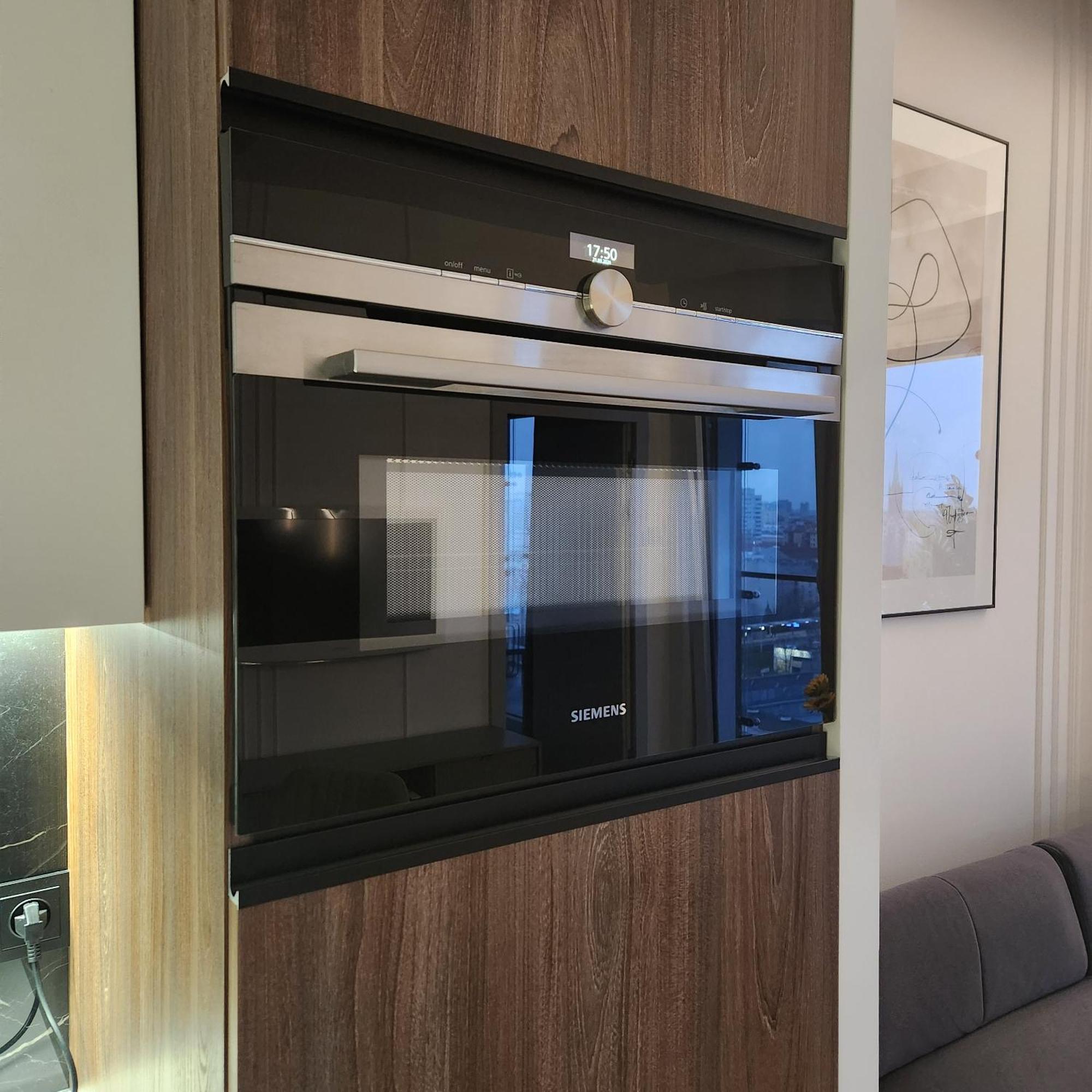 Luksusowy Apartament Bliska Wola Saba Varşovia Exterior foto