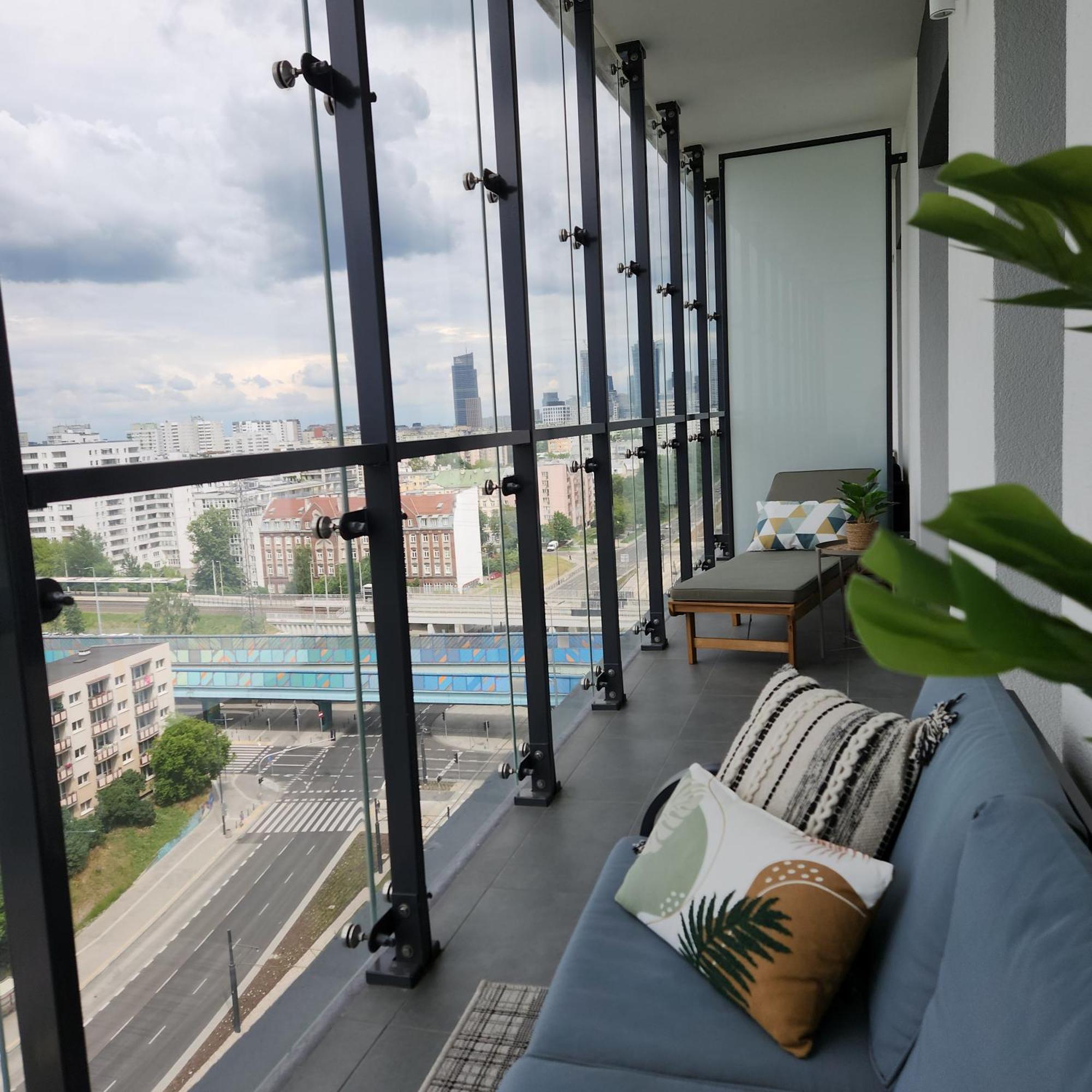 Luksusowy Apartament Bliska Wola Saba Varşovia Exterior foto