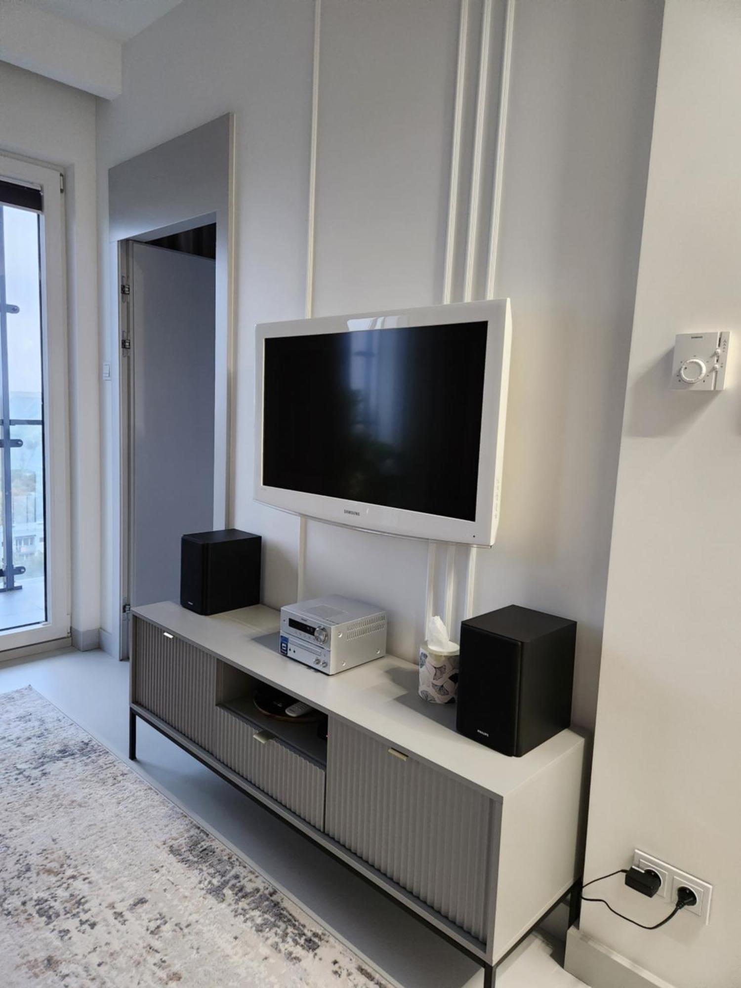 Luksusowy Apartament Bliska Wola Saba Varşovia Exterior foto