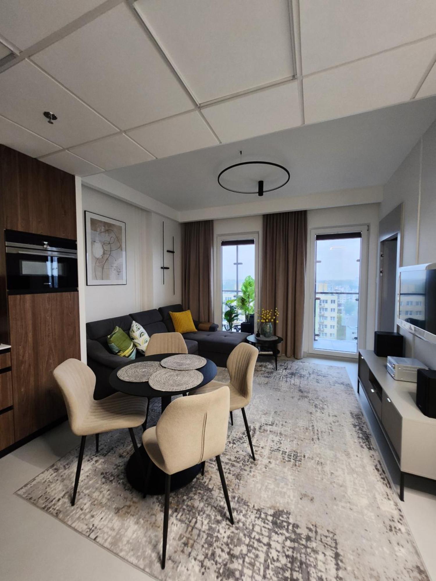 Luksusowy Apartament Bliska Wola Saba Varşovia Exterior foto