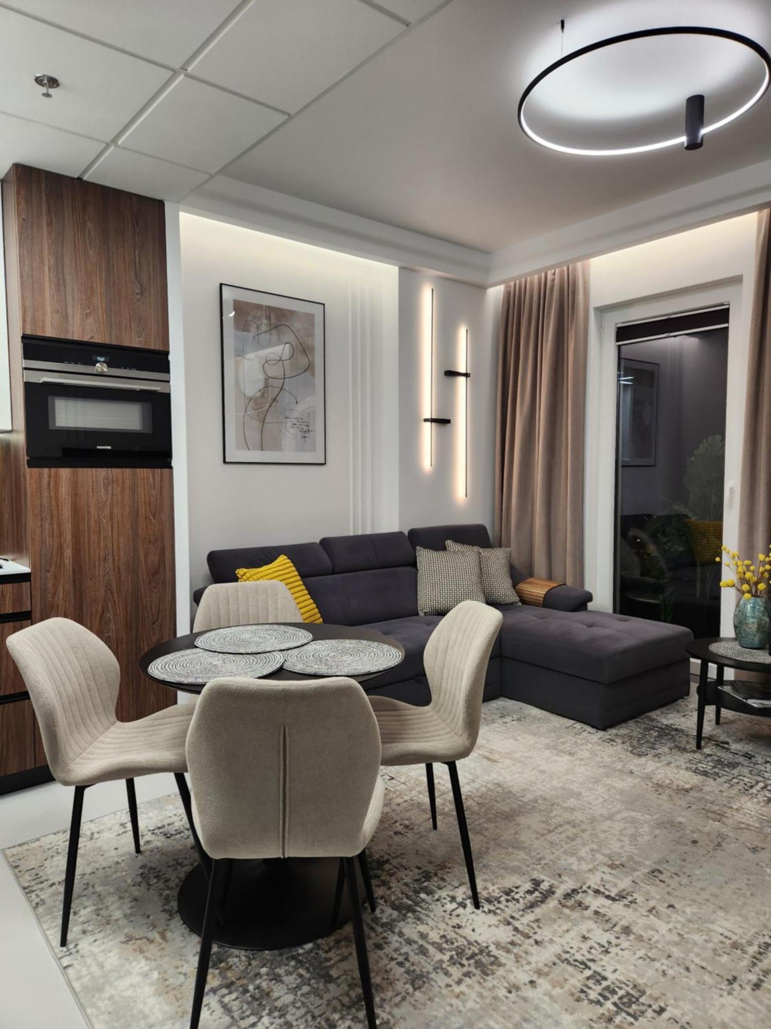 Luksusowy Apartament Bliska Wola Saba Varşovia Exterior foto