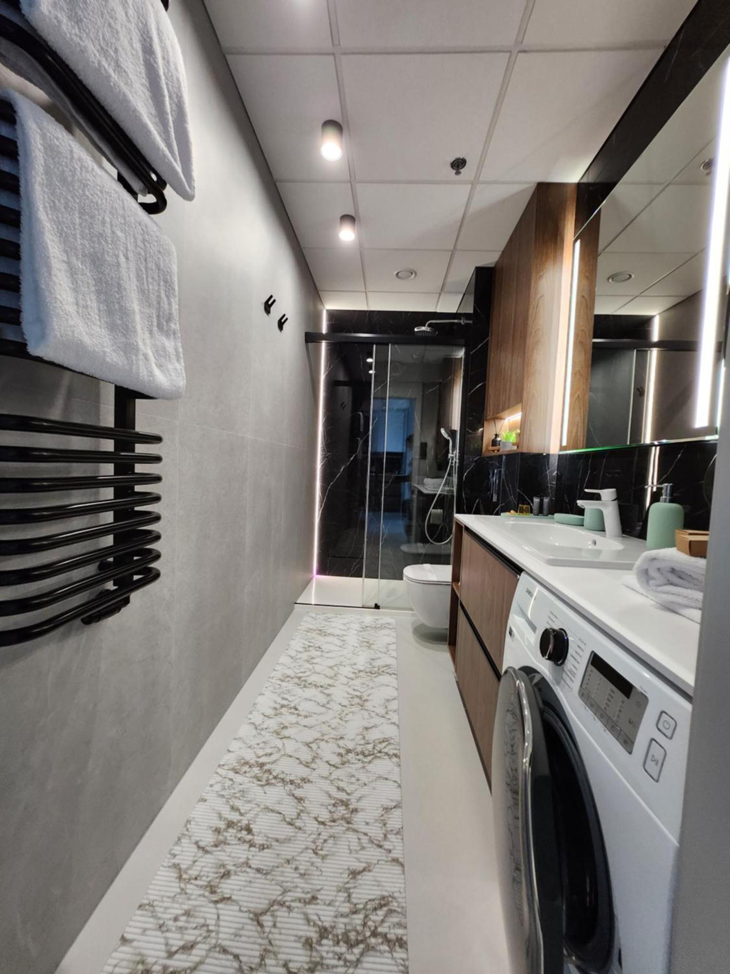 Luksusowy Apartament Bliska Wola Saba Varşovia Exterior foto